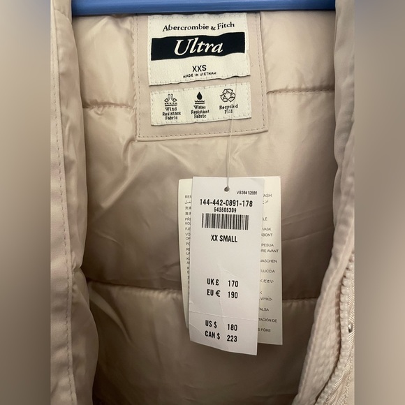 Must go before Jan 6! NWT! Abercrombie & Fitch Short Parka Size XXS (Paid $200+) - Picture 6 of 6